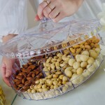 طبق تسالي أكريليك شفاف لتقديم المكسرات والحلويات