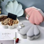 Shell-Shaped Snack Plate